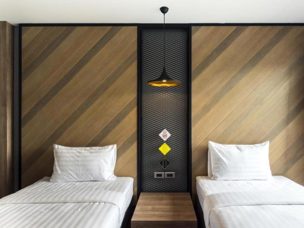 The Circle Hotel Buriram Bagian luar foto