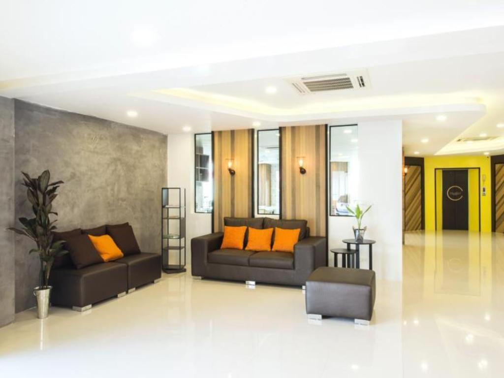 The Circle Hotel Buriram Bagian luar foto